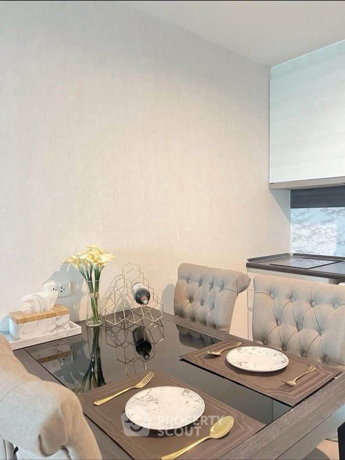 picture 2-BR Life Ratchadapisek, 400m To MRT Huai Khwang (ID 3319889) - 5/8