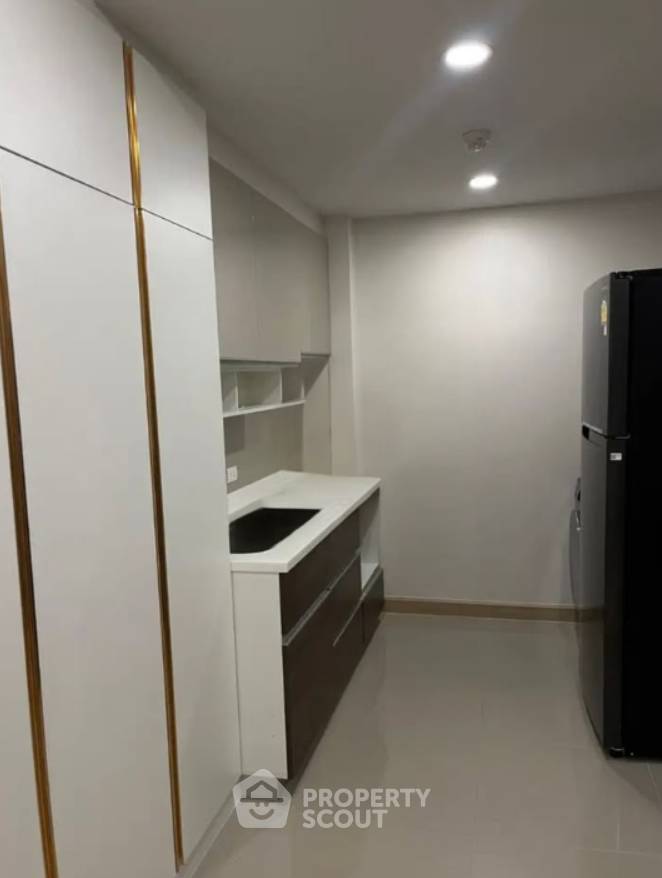picture 2-BR Condo at Supalai Prime Rama 9 in Bang Kapi (ID 3319802) - 2/4