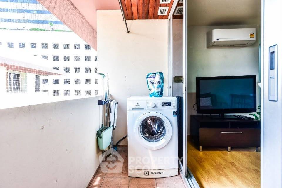 picture 2-BR Condo at The Master Sathorn Executive near BTS Krung Thon Buri (ID 3322295) - 7/9