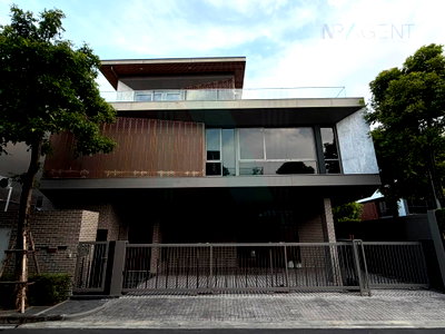 Houses for rent St. Andrews International School Bangkok : 📌 For Rent 3-story House ARTALE PHATTHANAKAN-THONGLOR 5 bedroom 6 bathroom