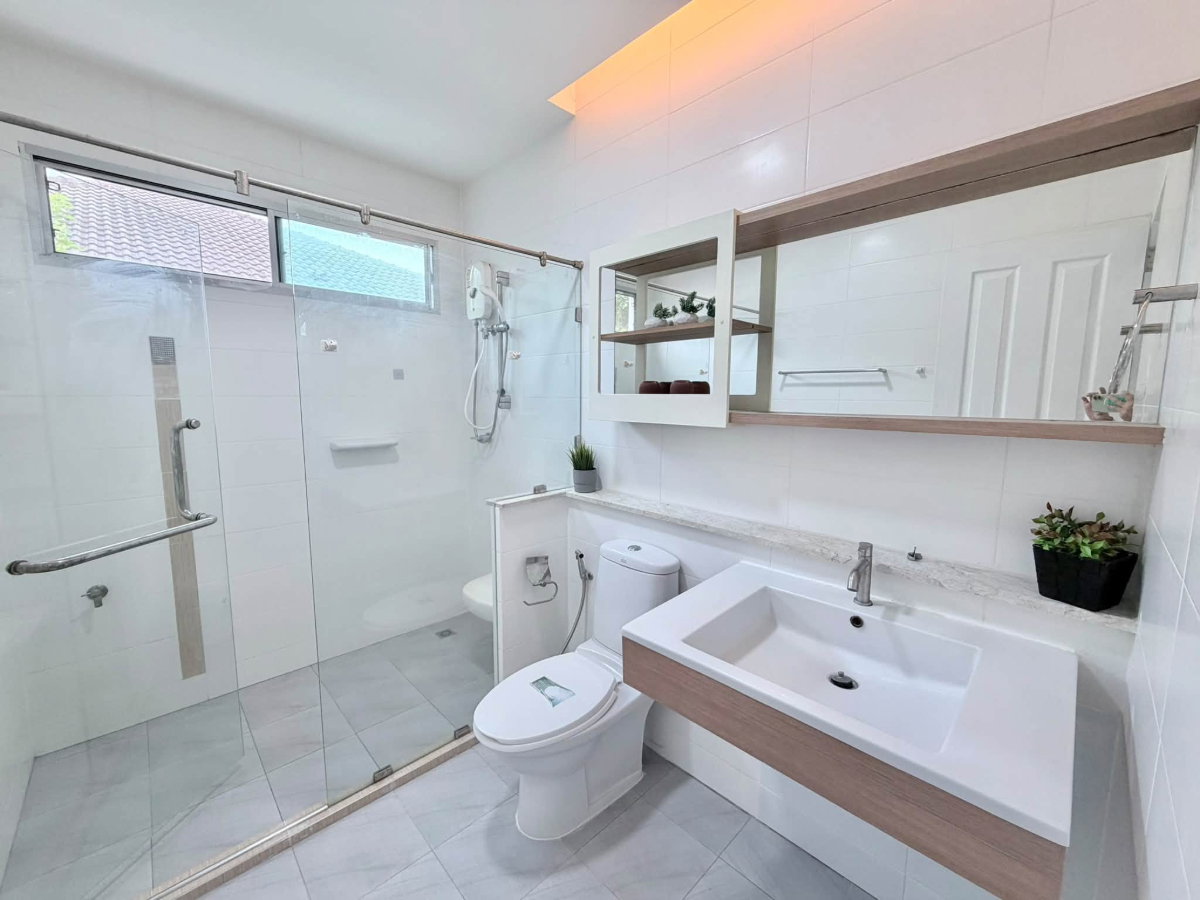 picture Luxurious Detached House for Rent – Mantana 2 Onnut-Wongwaen - 25/27