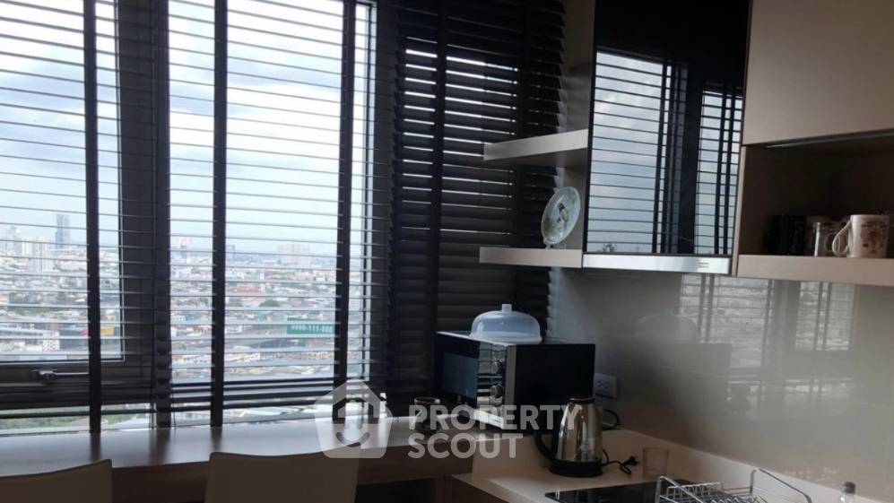 picture 28th-Floor 1-BR At Rhythm Sathorn Near BTS Saphan Taksin (ID 3165408) - 10/14