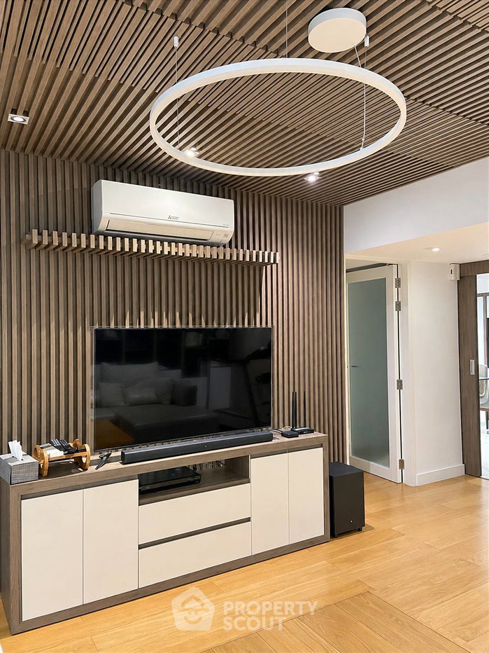 picture 3-BR 191 Sqm Royal Castle Sukhumvit 400m To BTS Phrom Phong (ID 3317472) - 4/18