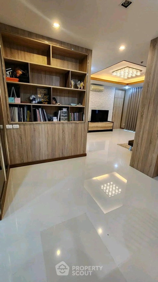 picture 2-BR Condo at Villa Asoke near MRT Phetchaburi (ID 3319792) - 1/7
