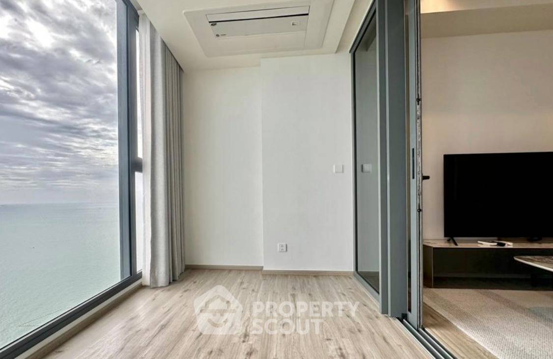 picture 35th-Floor 1-BR Condo At AROM WONGAMAT, Wongamat (ID 3316117) - 2/6