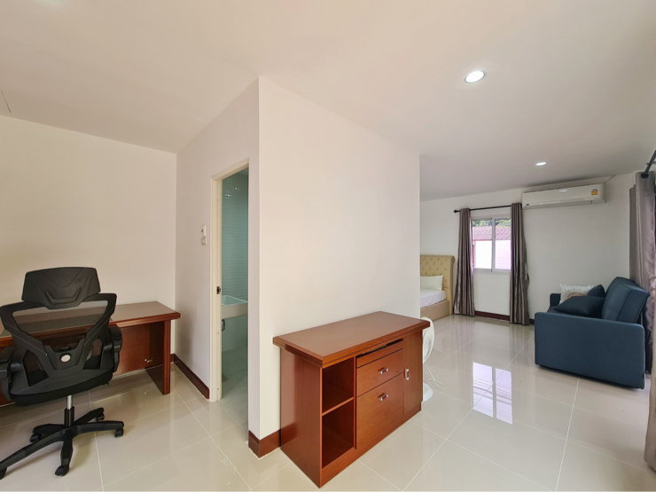 picture Luxury Detached Home for Rent — Sutthisan Area  7 Bedrooms  7 Bathrooms 512 SQ.M. - 29/47