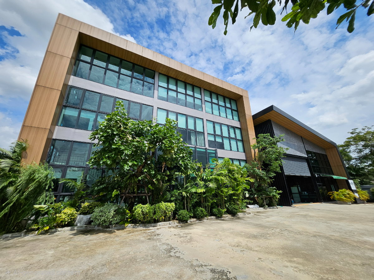 รูป ขาย อาคารสำนักงาน ลำลูกกา คลอง 5 ขนาด 1 ไร่ 1 งาน อาคาร 1,000 ตร.ม. พร้อมโกดัง 300 ตร.ม. ติดถนนเลียบคลอง 5 ฝั่งตะวันตก พร้อมที่จอดรถกว่า 20 คัน  - รูปที่ 34/34
