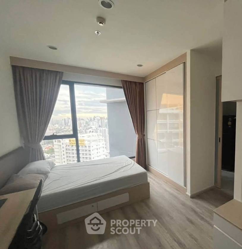 picture 31st-Floor 1-BR At Ideo Mobi Asoke Near MRT Phetchaburi (ID 3189082) - 1/6