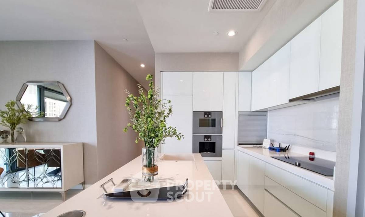 picture 2-BR Condo at Vittorio Sukhumvit 39 near BTS Phrom Phong (ID 3311277) - 3/7