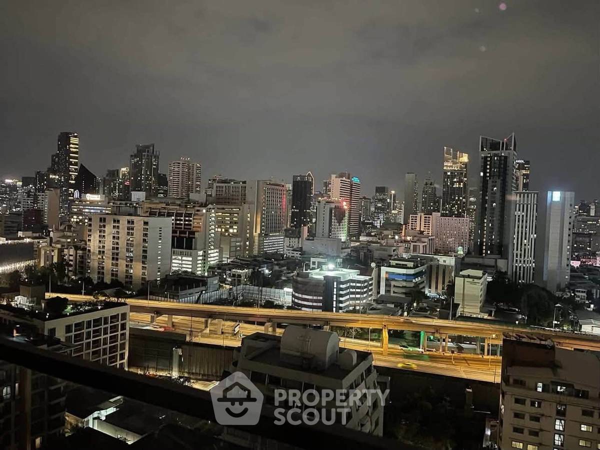 picture 2-BR Condo at Noble Ploenchit near BTS Phloen Chit (ID 3320143) - 13/14