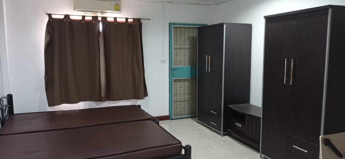 รูป อาคารพาณิชย์ ซอยรังสิตภิรมย์ ซอย10 ติด ม.กรุงเทพ อาคารตกแต่งเป็นห้องเช่า 16ห้อง - รูปที่ 5/14