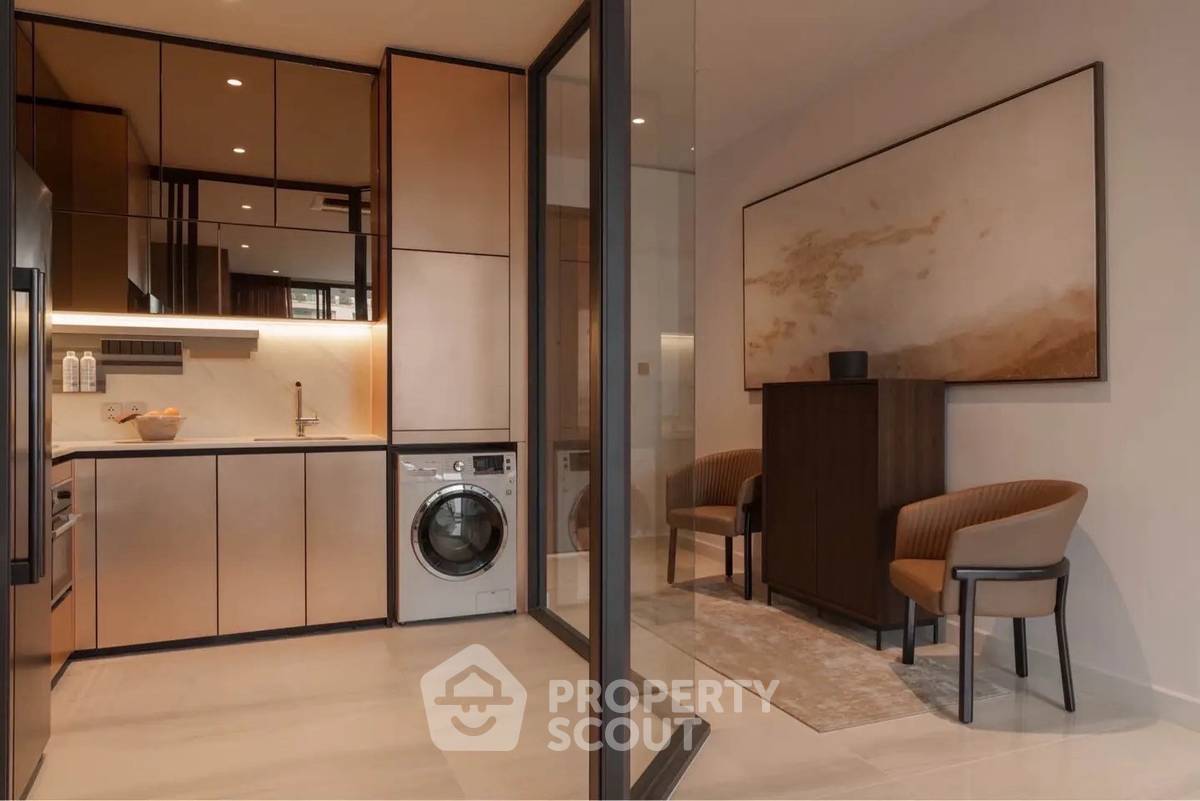 picture 3-BR Condo At Supalai Icon Sathon Near MRT Silom (ID 3142743) - 3/9