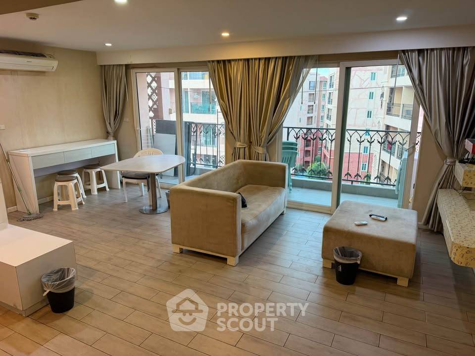 รูป คอนโด 2-ห้องนอน ที่ เซเว่น ซีส์ คอนโด รีสอร์ท จอมเทียน ใกล้ เมืองพัทยา (ID 3322189) - รูปที่ 3/5