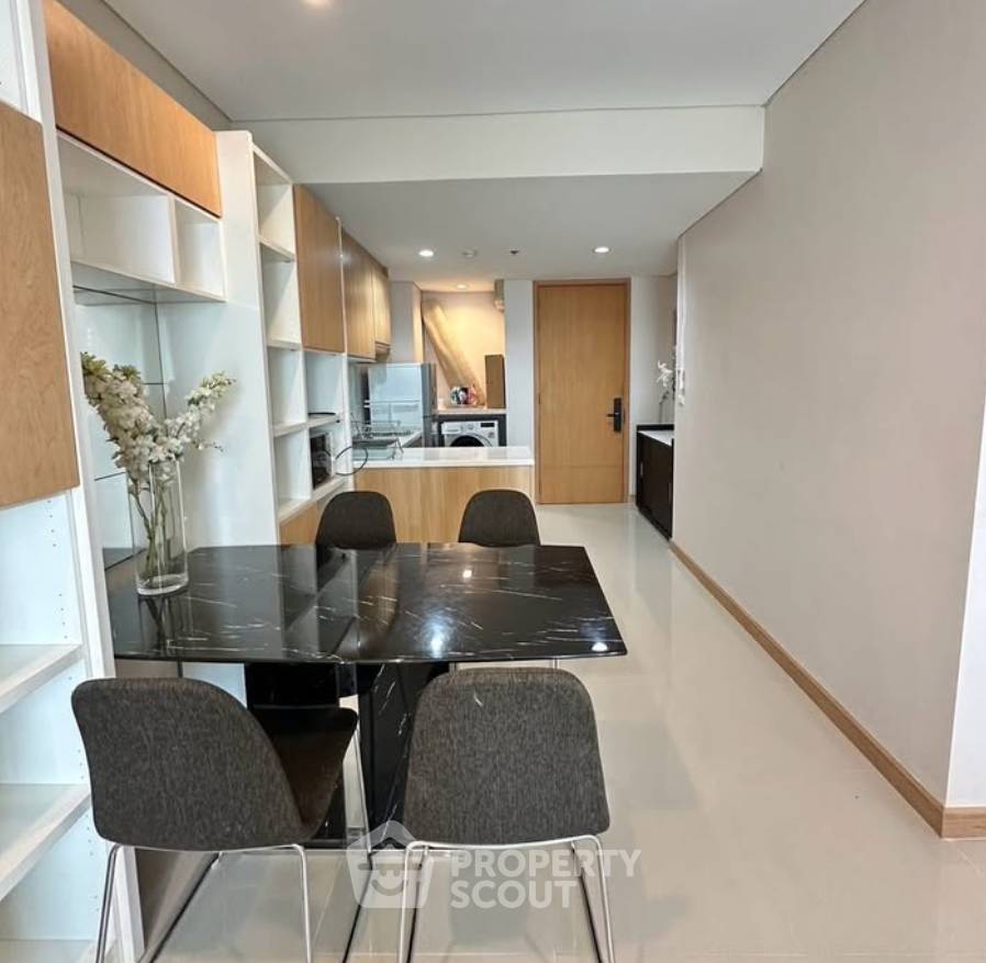 รูป ใกล้ MRT เพชรบุรี เพียง 200 ม. | 1 ห้องนอน Villa Asoke (ID 3319820) - รูปที่ 4/5