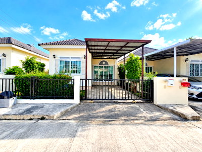 Houses for rent Hang Dong Chiang Mai :  Single-Storey Detached House for Rent in Hang Dong  12,500 THB/month