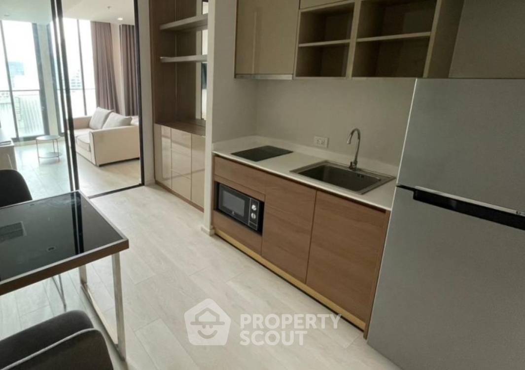 picture Studio Condo at Noble Ploenchit near BTS Phloen Chit (ID 3318364) - 1/4