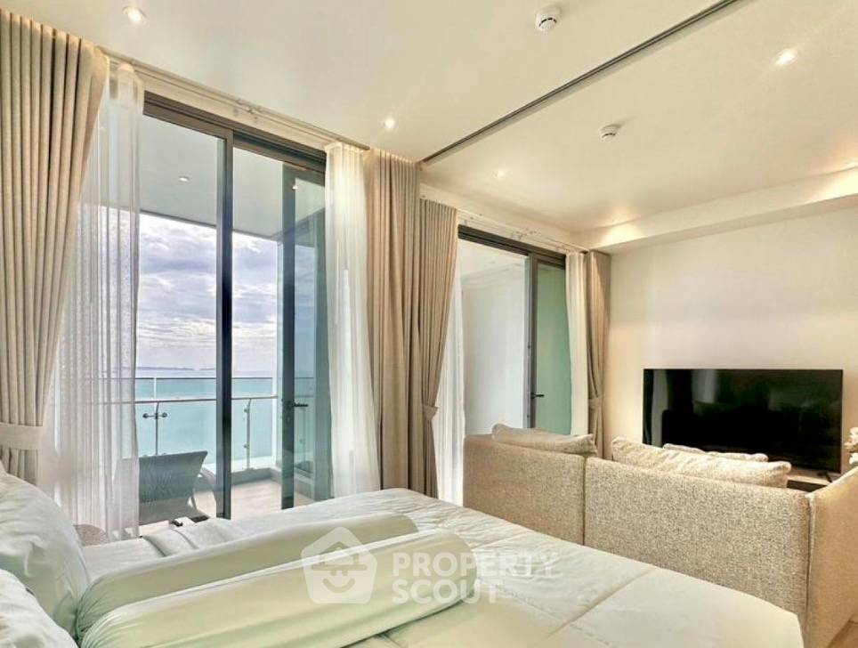 picture 35th-Floor 1-BR Condo At AROM WONGAMAT, Wongamat (ID 3316117) - 1/6
