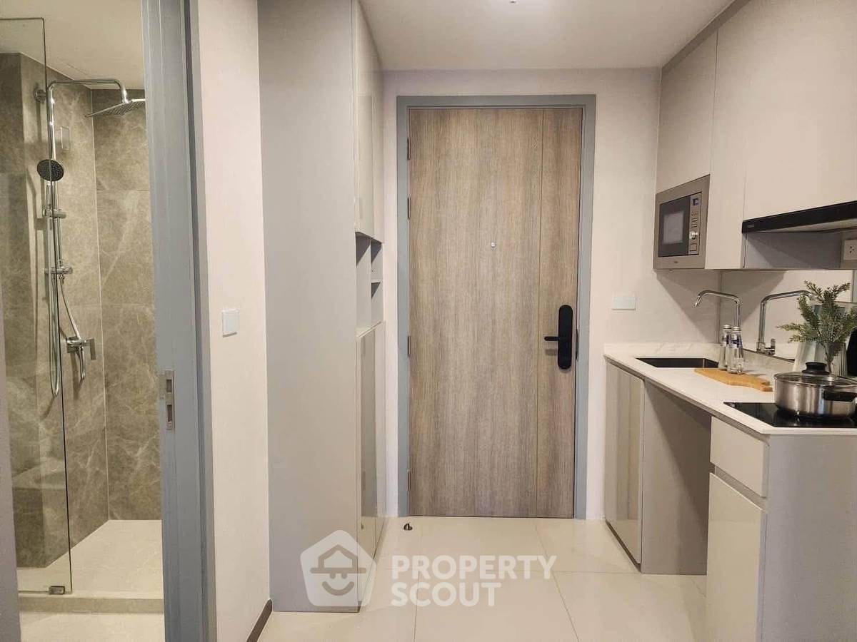 picture 200m To MRT Huai Khwang | 1-BR At SOHO Bangkok Ratchada (ID 3319803) - 11/12
