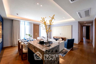 คอนโดให้เช่า : คอนโด 3 ห้องนอน 151 ตร.ม. Via 34 ใกล้ BTS ทองหล่อ (ID 3225458)