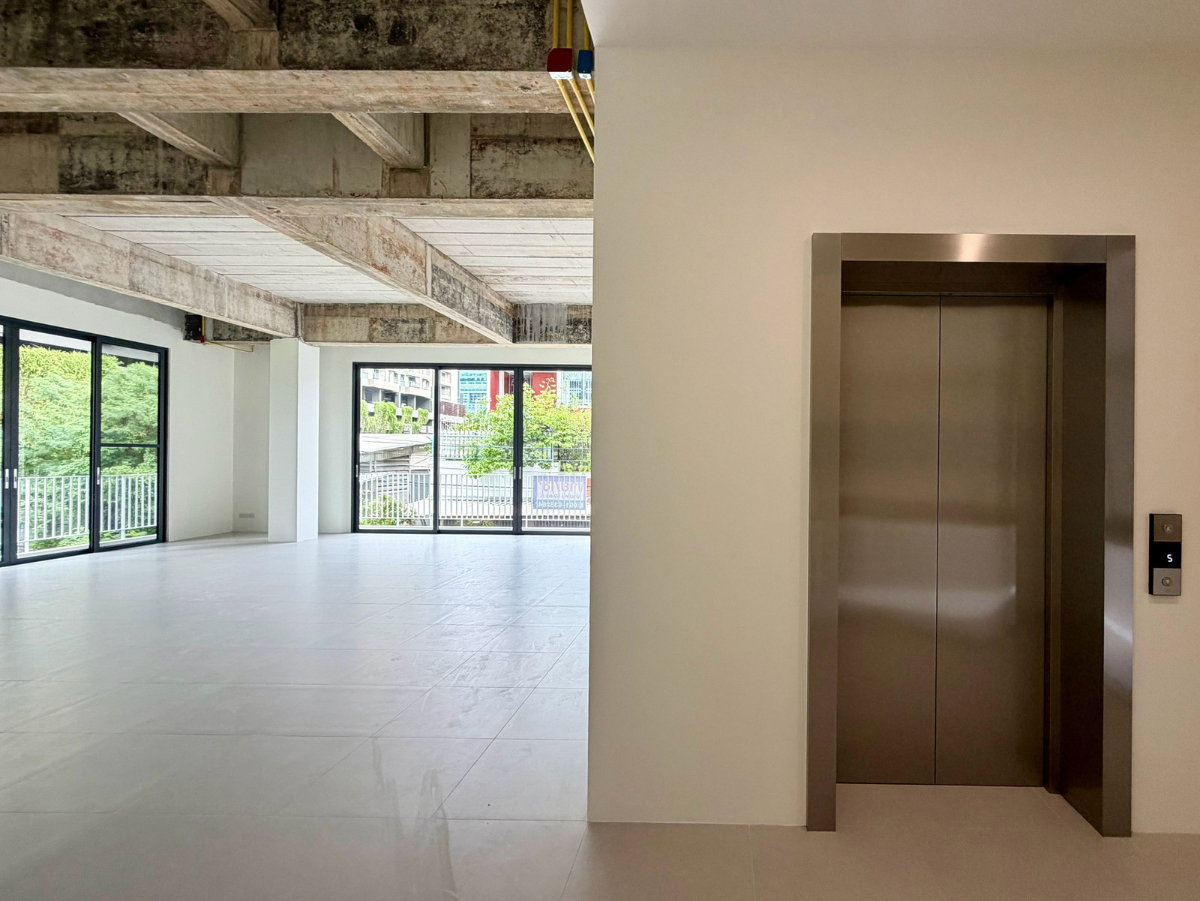 รูป #HHR165 ให้เช่าโฮมออฟฟิศ มือ 1 ขนาด 700+ ตร.ม พร้อมลิฟท์  | ทำเล New CBD 📍  พระราม 9  - รูปที่ 9/32
