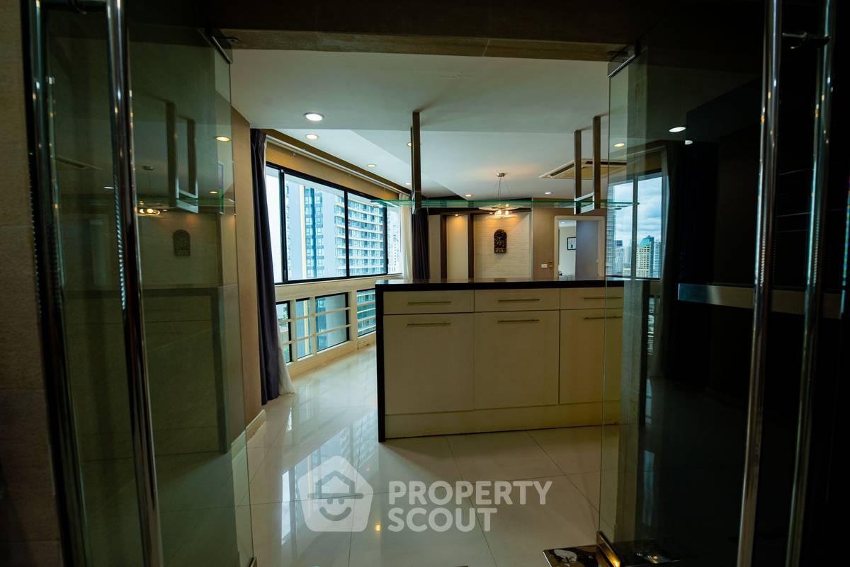 รูป คอนโด 3-ห้องนอน ที่ เพรสซิเดนท์ ปาร์ค คอนโดมิเนี่ยม ใกล้ MRT ศูนย์การประชุมแห่งชาติสิริกิติ์ (ID 3321954) - รูปที่ 2/8