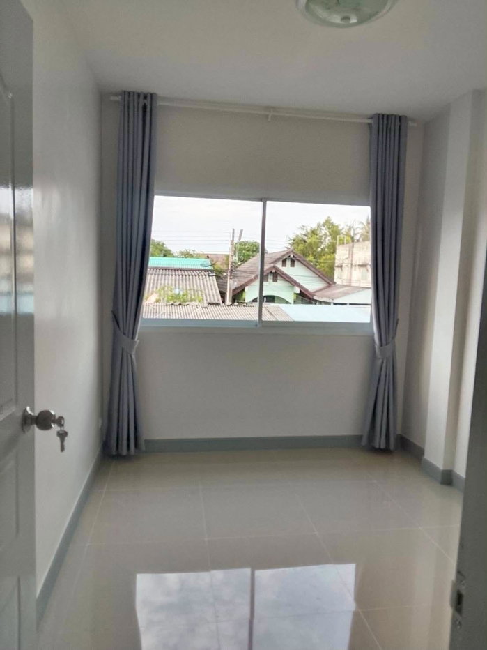 รูป ขายทาวน์โฮมรีโนเวทใหม่ ม.ปาล์มวิลเลจ ไร่หนึ่ง เครือสหพัฒน์ ศรีราชา - รูปที่ 5/8