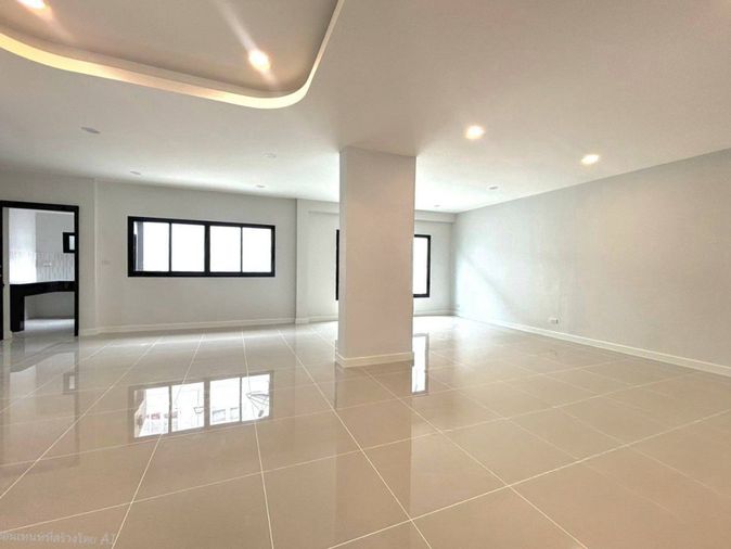 ขายบ้านเดี่ยว 3 ห้องนอน 239.5 ตร.ม. 65.3 ตร.ว. เพอร์เฟค เพลส รามคำแหง