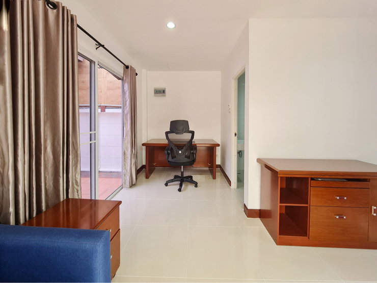 picture Luxury Detached Home for Rent — Sutthisan Area  7 Bedrooms  7 Bathrooms 512 SQ.M. - 28/47
