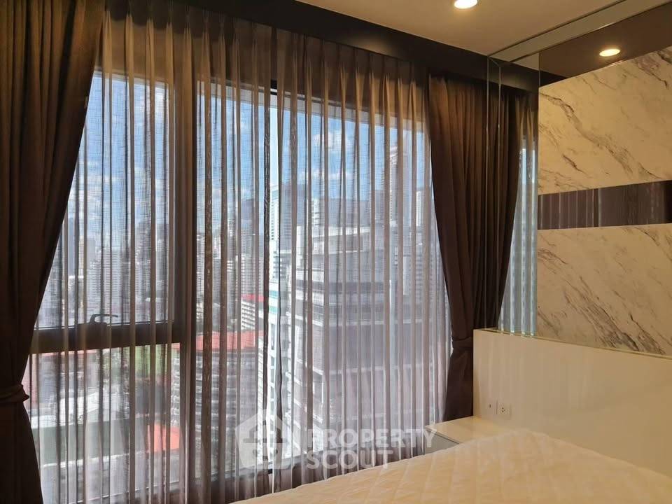 picture 20th-Floor 2-BR Condo At Ideo Mobi Asoke Near MRT Phetchaburi (ID 3193372) - 4/13