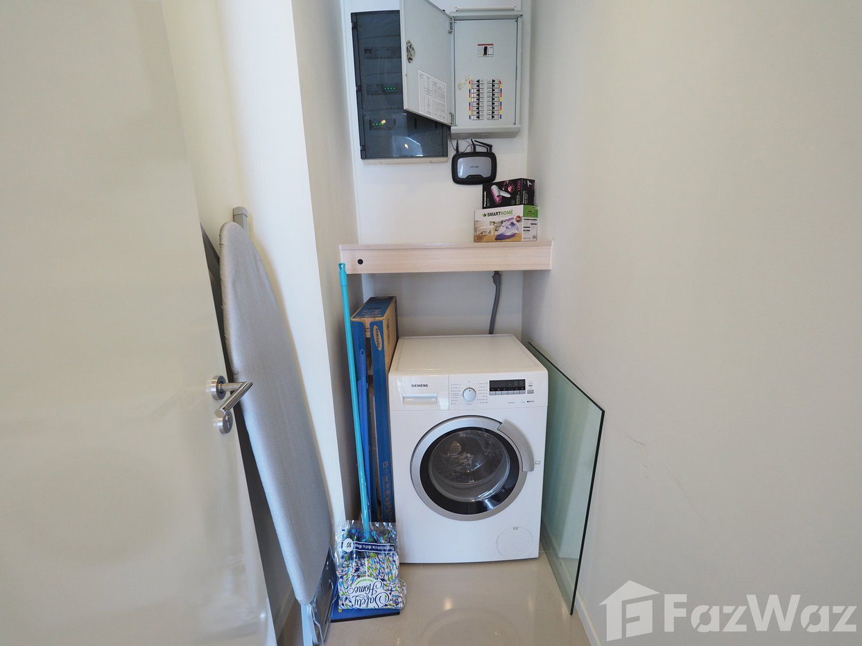 picture 2 Bedroom Condo for rent at Circle Living Prototype 1728102 - 8/11