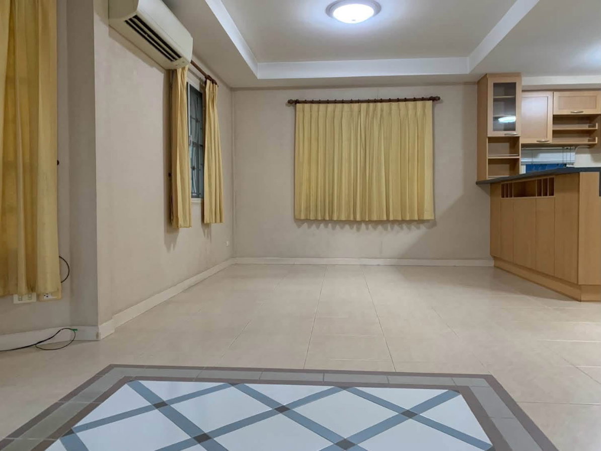 รูป ✨Hot Deal🏘️ให้เช่า หมู่บ้านชลลดาโครงการคุณภาพจาก แลนด์ แอนด์ เฮ้าส์ | ใกล้ MRT สายสีม่วง  | สนใจ @sacondo - รูปที่ 9/21