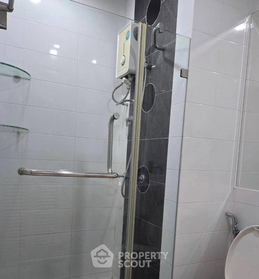 picture 2-BR Condo at The Complete Narathiwat close to Naradhiwas Rajanagarindra (ID 3319169) - 4/5