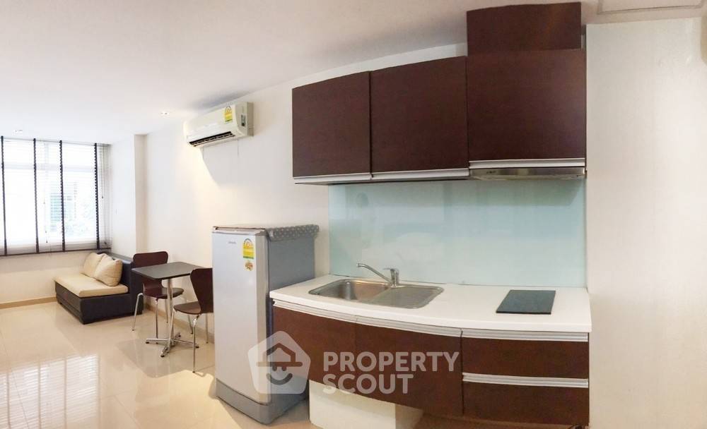 รูป คอนโด 1-ห้องนอน ที่ เจ ดับบลิว บูเลอวาร์ด ศรีวรา คอนโดมิเนียม ใน พลับพลา (ID 385480) - รูปที่ 6/10