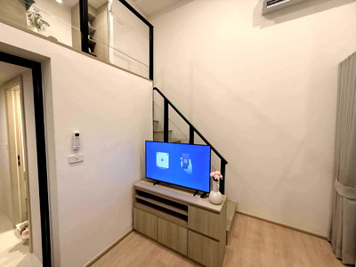 คอนโดให้เช่า : 🔥🔥 อยู่คอนโด แต่ได้ฟีลบ้าน 2 ชั้น! 🏡✨ Duplex 2 ชั้น ใกล้ E22 Station ราคาเพียง 15,980 บาท/เดือน‼️