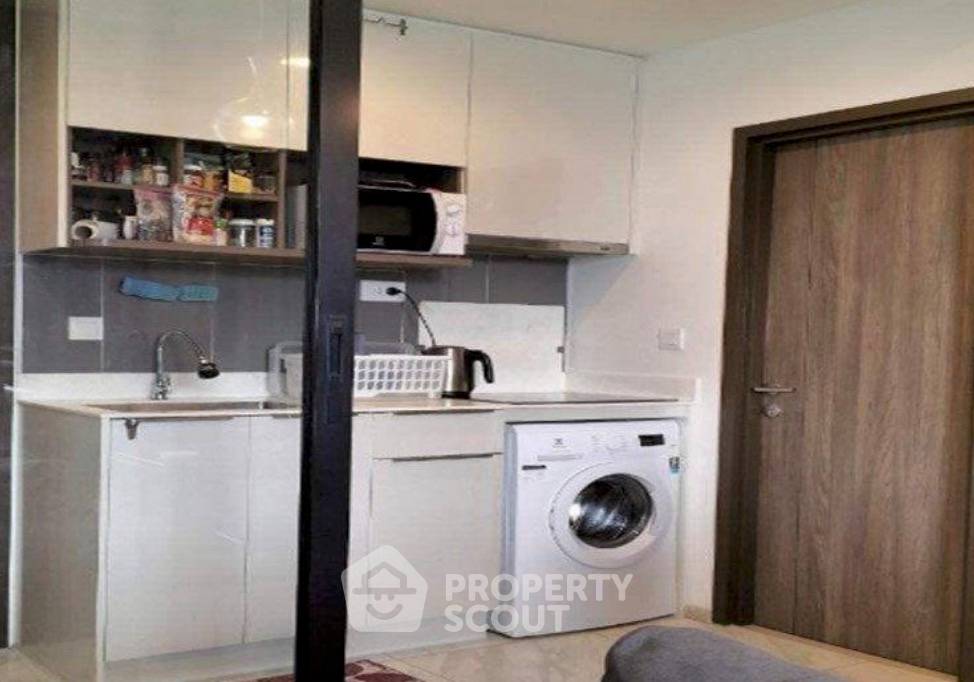 picture 200m To MRT Phetchaburi | 26th-Floor 2-BR Ideo Mobi Asoke (ID 2876643) - 5/7