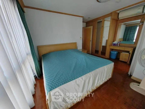 ห่าง BTS Saint Louis เพียง 60 ม. คอนโด 1 ห้องนอน Silom Suite Condominium (ID 2884209)