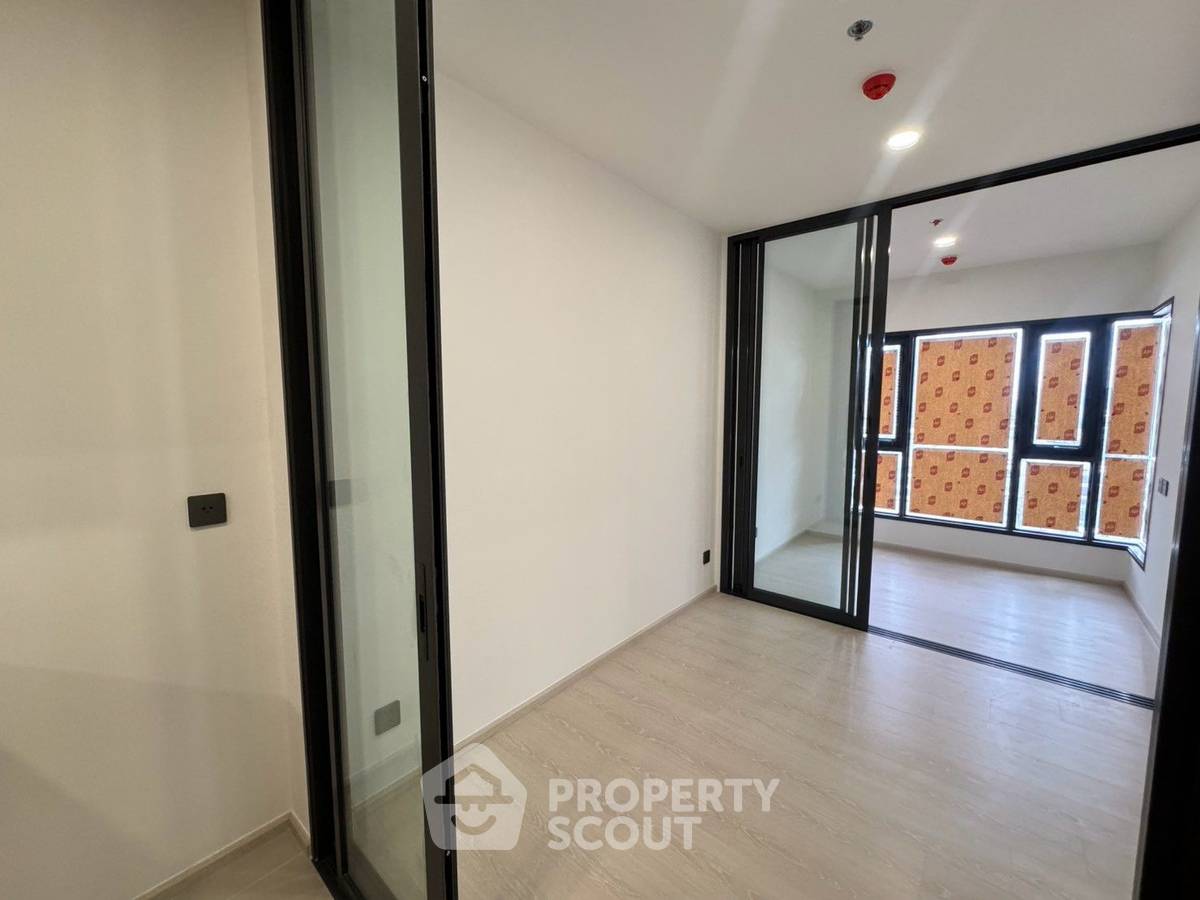 รูป คอนโด 1 ห้องนอน ชั้น 15 Life Charoennakhon-Sathorn ใกล้ BTS กรุงธนบุรี (ID 3322700) - รูปที่ 2/12
