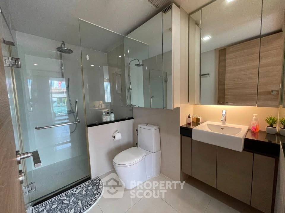 picture 200m To BTS Phloen Chit | 2-BR O2 Hip Condominium (ID 3322811) - 7/10