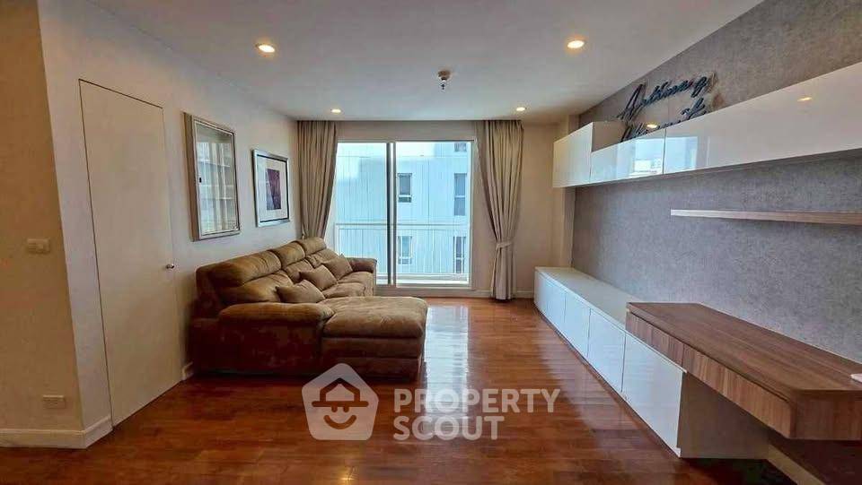picture 2-BR Condo at Baan Siri 31 Condominium near MRT Sukhumvit (ID 3159928) - 2/11
