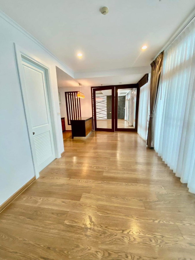 รูป Penthouse Luxury at Wattana Suite – Walk to NIST International! - รูปที่ 21/26