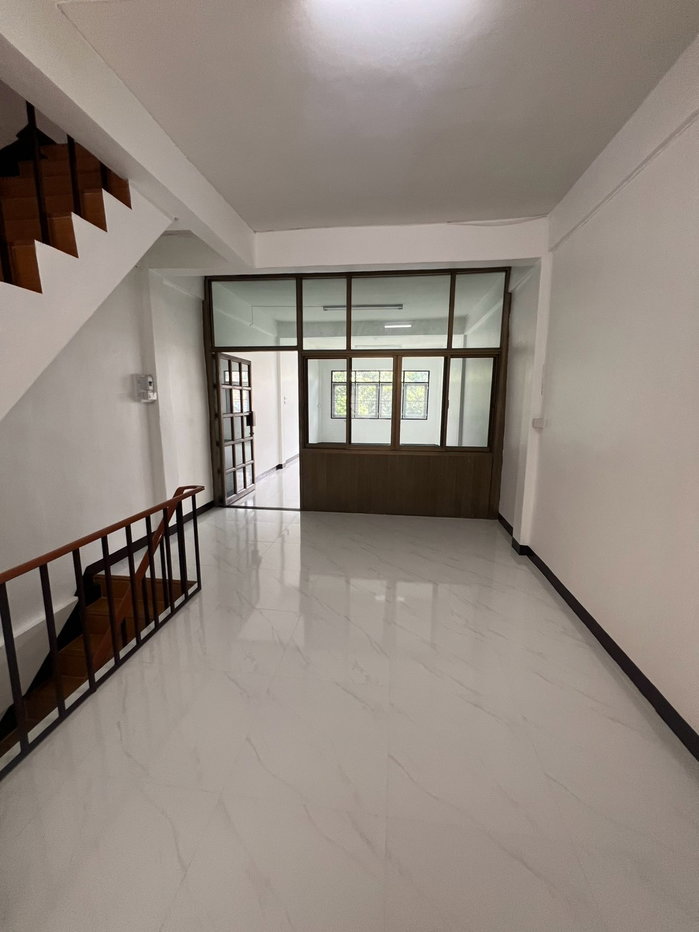 รูป ให้เช่า อาคารพาณิชย์ เจริญนคร 7 ตึกแถว 18 ตร.วา พื้นที่ใช้สอย 250 ตร.ม. 4 นอน 3 น้ำ รีโนเวทใหม่ ใกล้ ICONSIAM 40,000/เดือน - รูปที่ 10/19