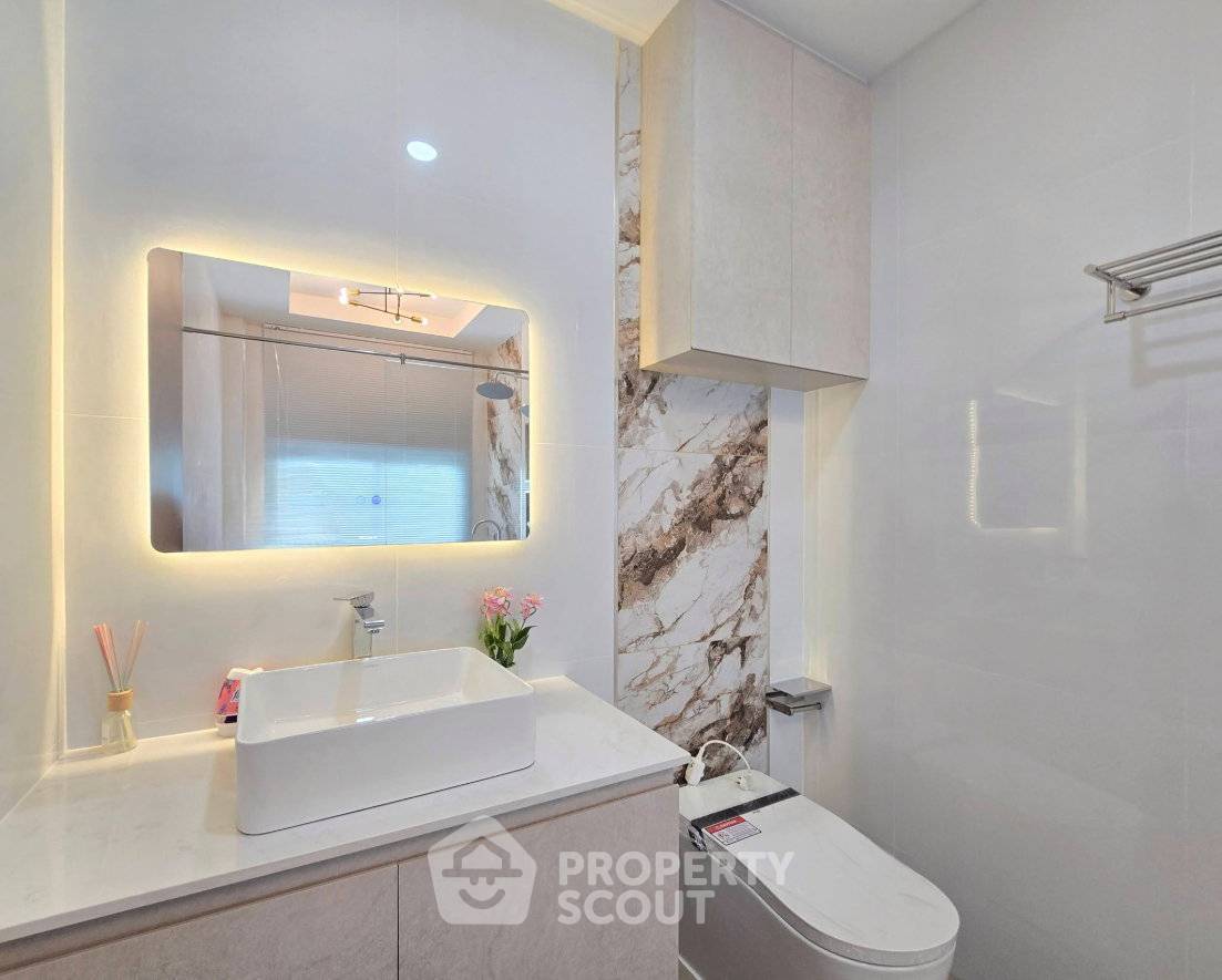 picture 4-BR Villa close to East Pattaya (ID 3314723) - 12/37