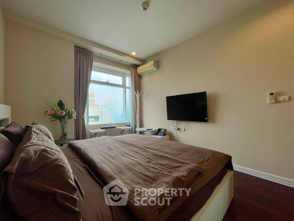 picture 2-BR Condo at Circle Condominium near MRT Phetchaburi (ID 3203392) - 1/5