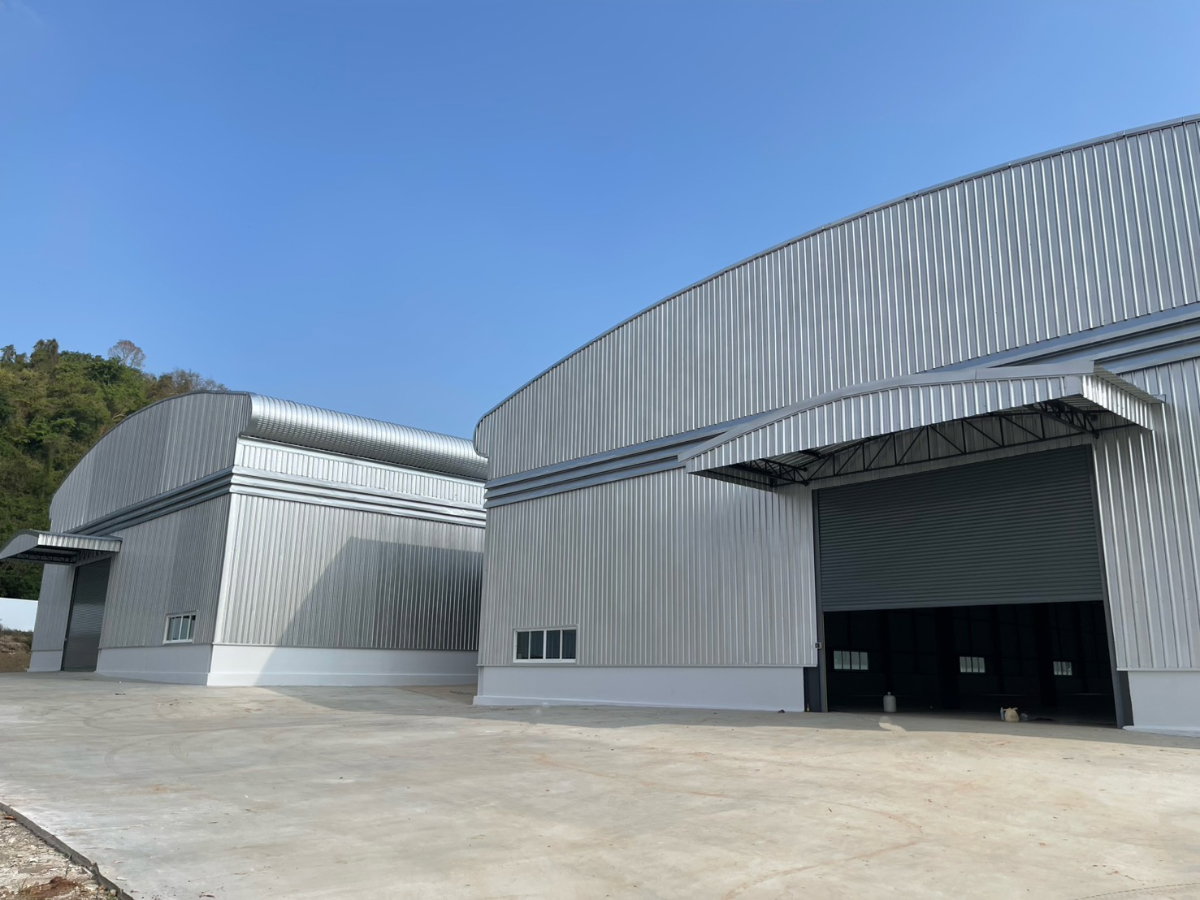 รูป ขาย เช่าโรงาน โกดังสร้างใหม่ 2หลัง ขนาด3,000ตร.ม. ตรงข้ามนิคมอมตะชลบุรี-บ้านบึง - รูปที่ 1/5