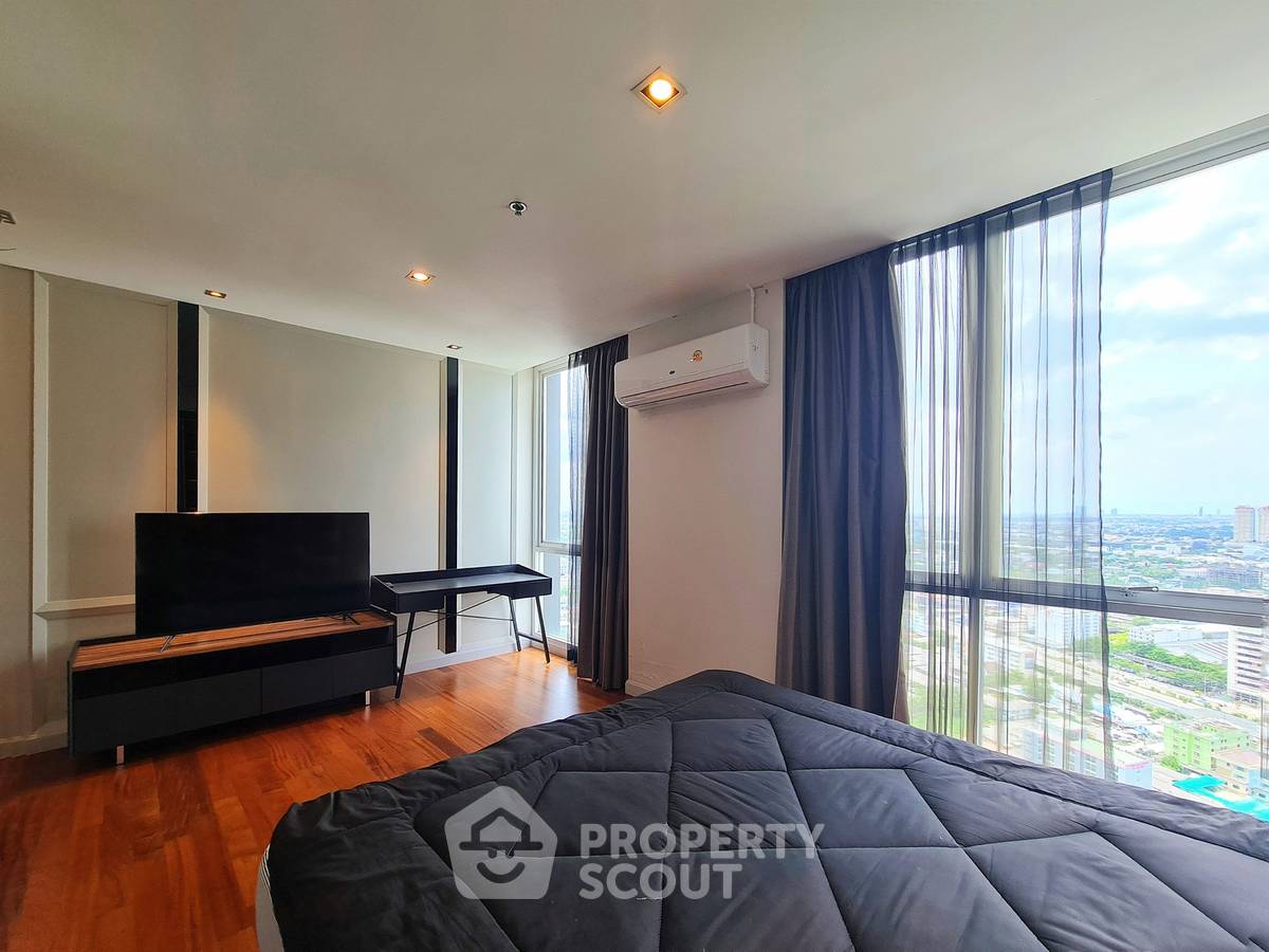 picture 300 Sqm 3-BR Condo At The Fourwings Residence (ID 3173186) - 19/34