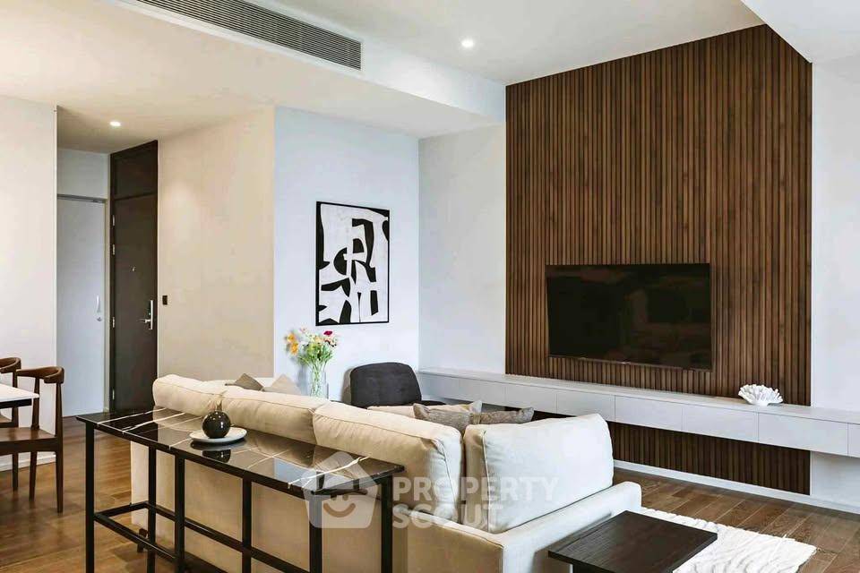 picture 2-BR Condo at Muniq Langsuan near BTS Ratchadamri (ID 3143757) - 2/8