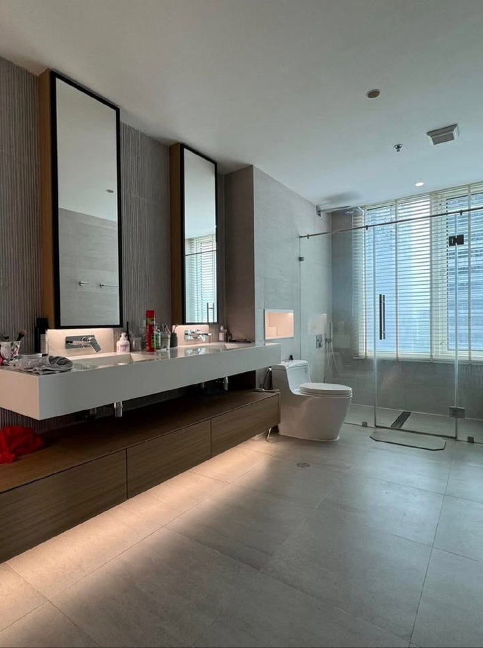 รูป ให้เช่า คอนโดหรู The Royal Saladaeng, 210 ตรม, ชั้น 11 * FULLY FURNISHED* อนุญาตสัตว์เลี้ยง - รูปที่ 9/25