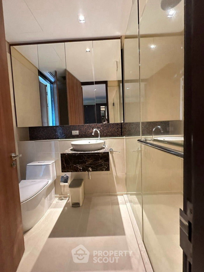 picture 2-BR City Lakes Tower Sukhumvit 16 Near BTS Asoke (ID 3323594) - 10/10