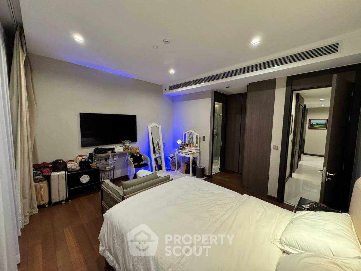 picture 3-BR 241 Sqm 20m To BTS Nana At Q1 Sukhumvit (ID 3323165) - 9/14