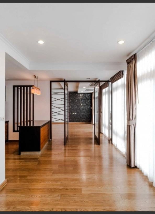 รูป Penthouse Luxury at Wattana Suite – Walk to NIST International! - รูปที่ 9/26